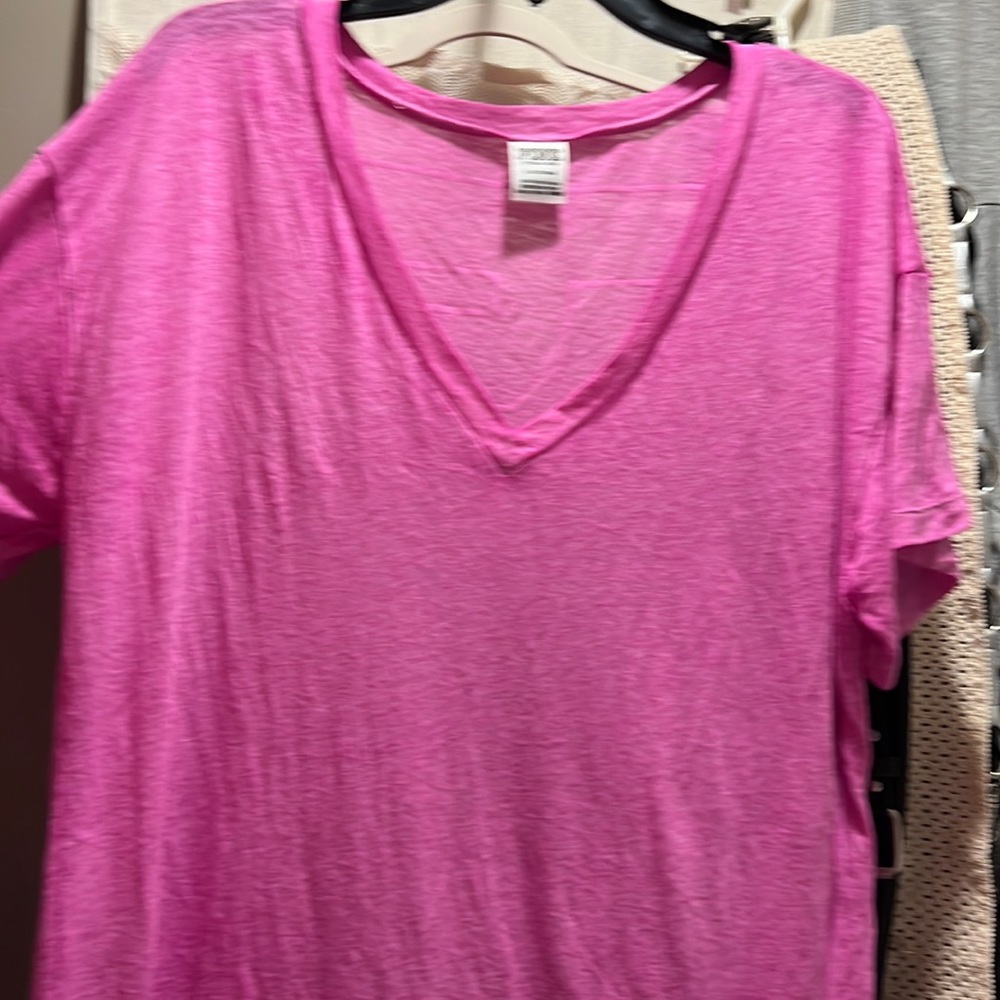 VS T-shirt